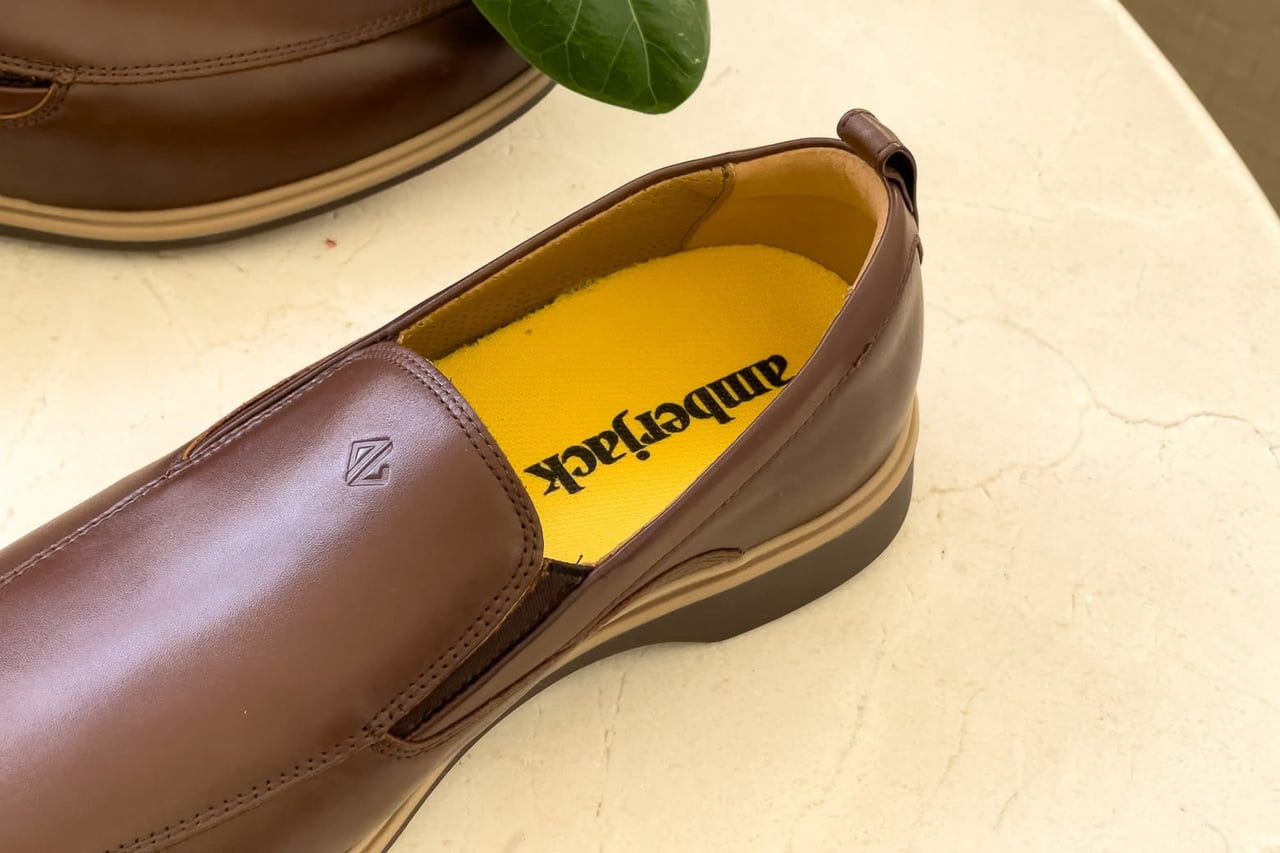 Amberjack Slip-On review quality - Luxe Digital