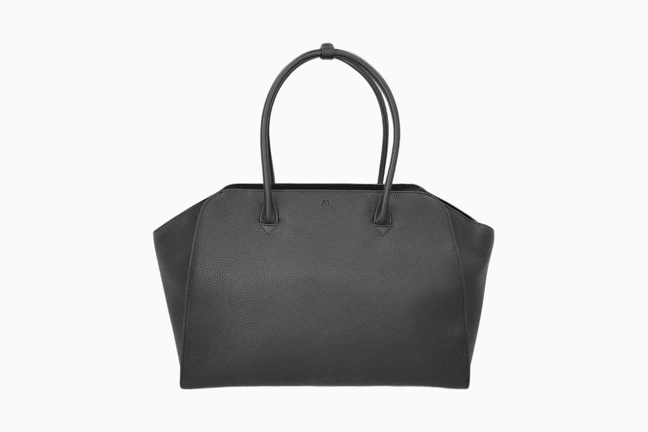 best carry on luggage kaai voyager - Luxe Digital