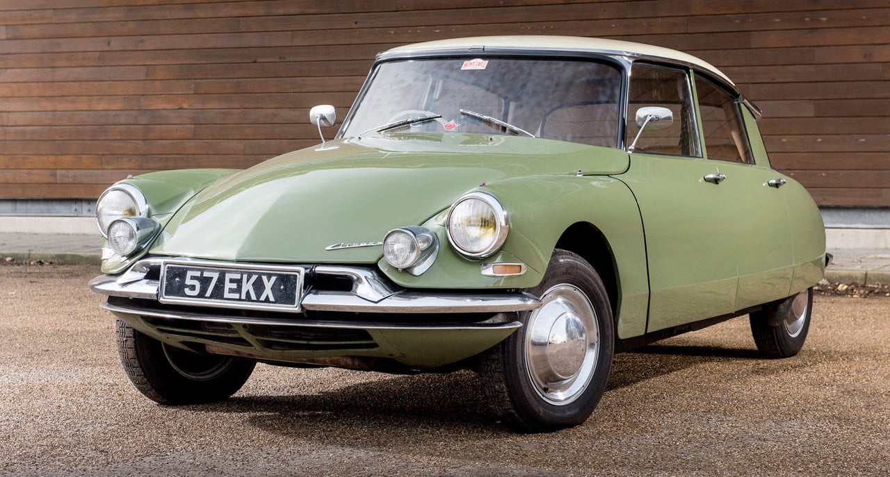 best classic cars vintage Citroën DS - Luxe Digital
