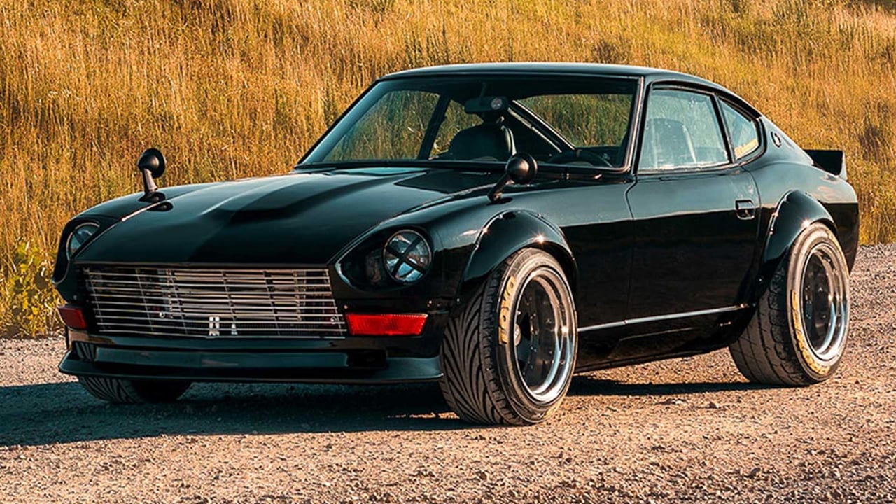 best classic cars vintage Datsun 240Z - Luxe Digital
