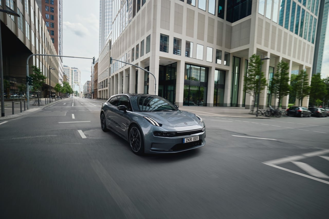 best electric cars zeekr 001 - Luxe Digital