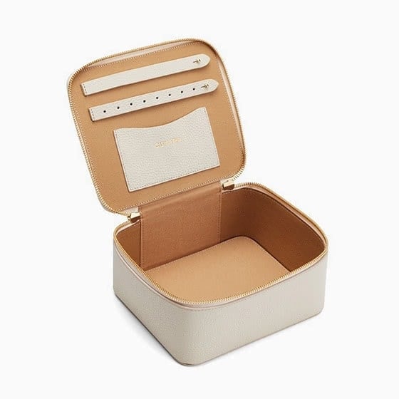 best jewelry brands cuyana jewelry case review - Luxe Digital