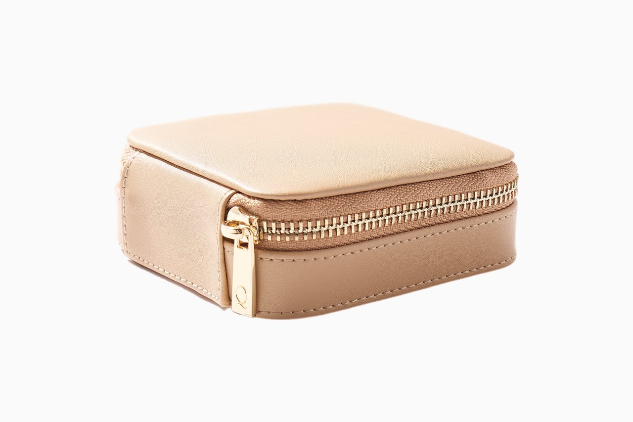 best jewelry organizers quince leather travel case review - Luxe Digital