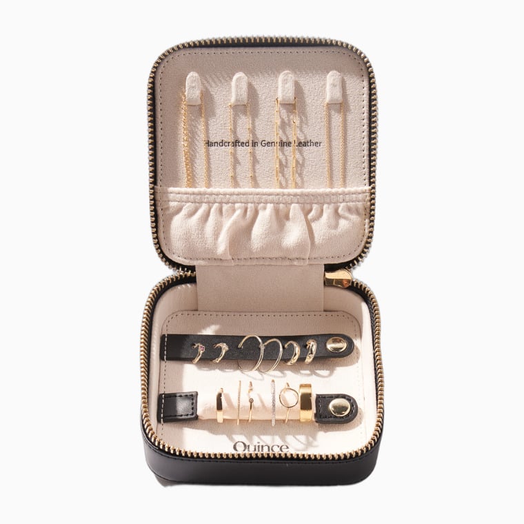 best luxury gift guide teenage girls ideas quince leather jewelry travel case - Luxe Digital
