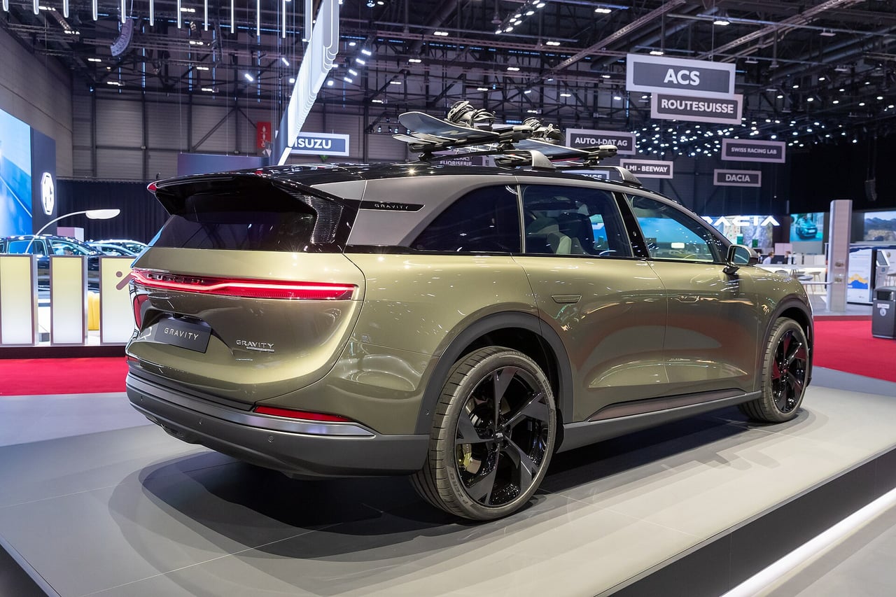 best luxury SUV Lucid Gravity - Luxe Digital