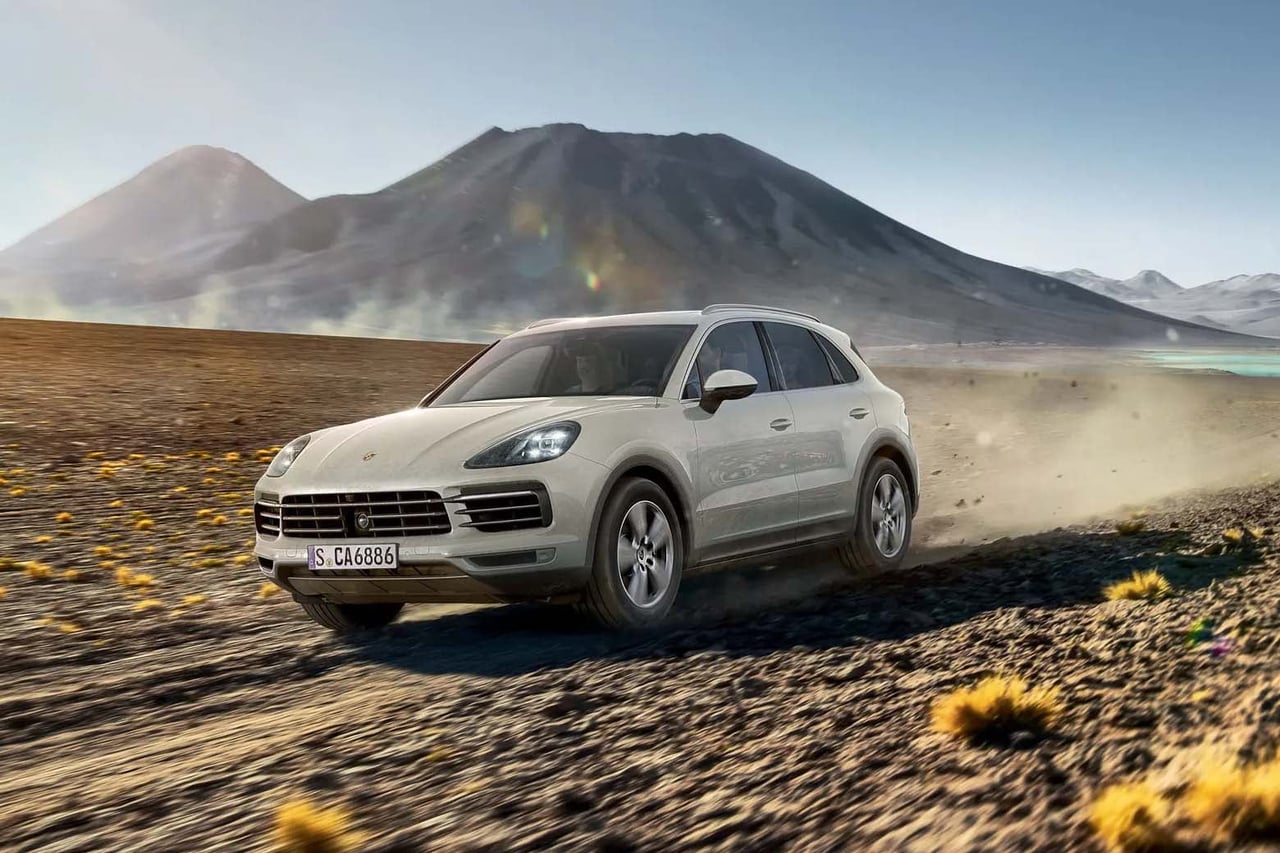 best luxury SUV Porsche Cayenne E-Hybrid Coupé - Luxe Digital
