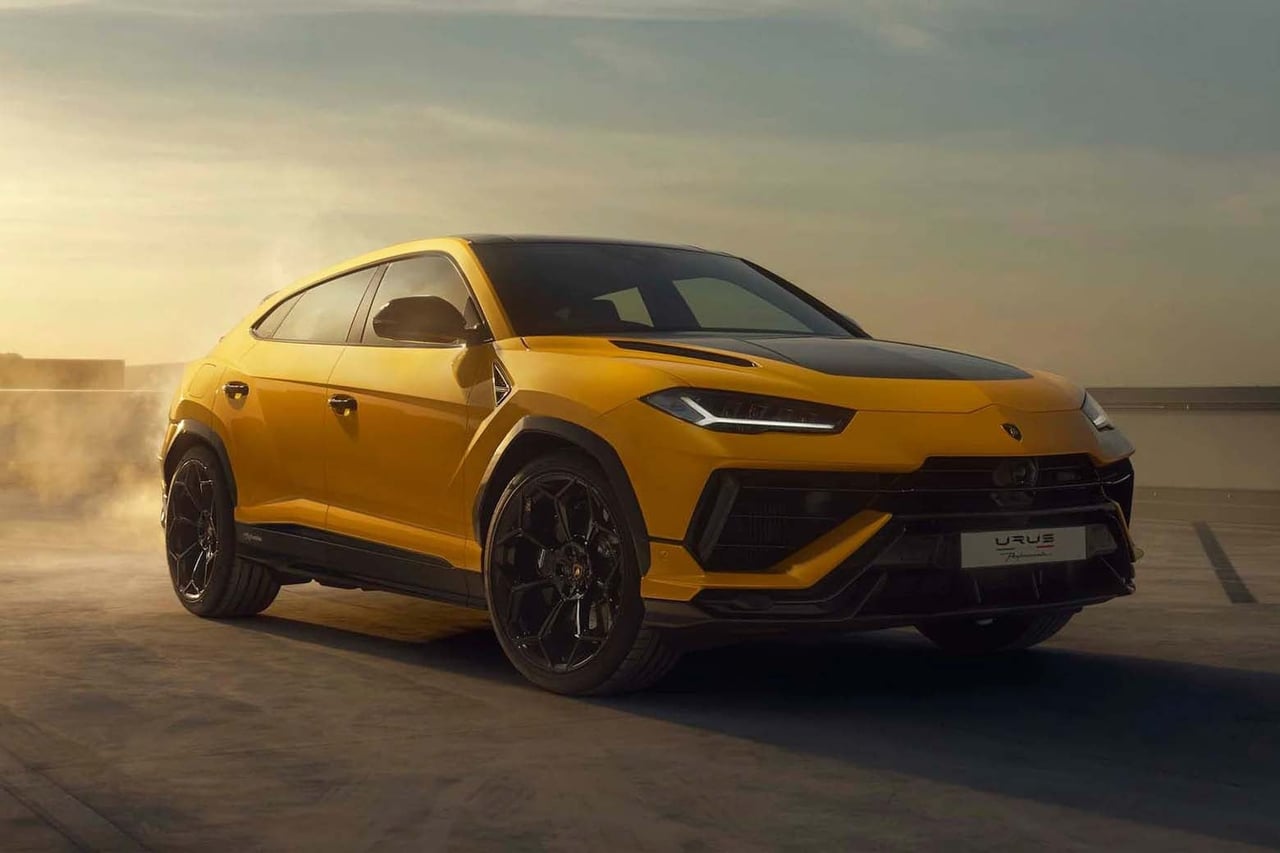 best luxury SUV Lamborghini Urus - Luxe Digital