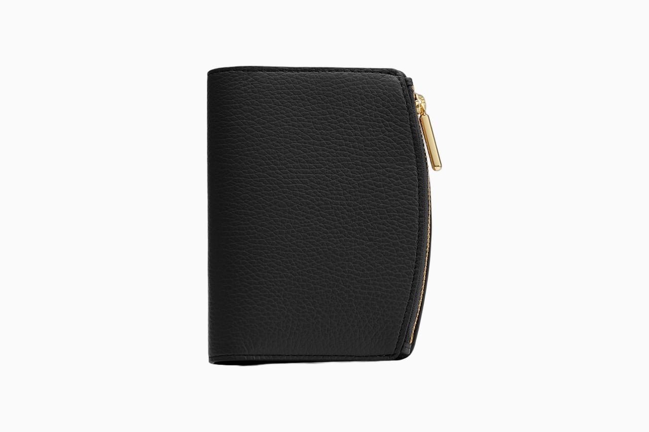 best passport holders cuyana passport wallet - Luxe Digital
