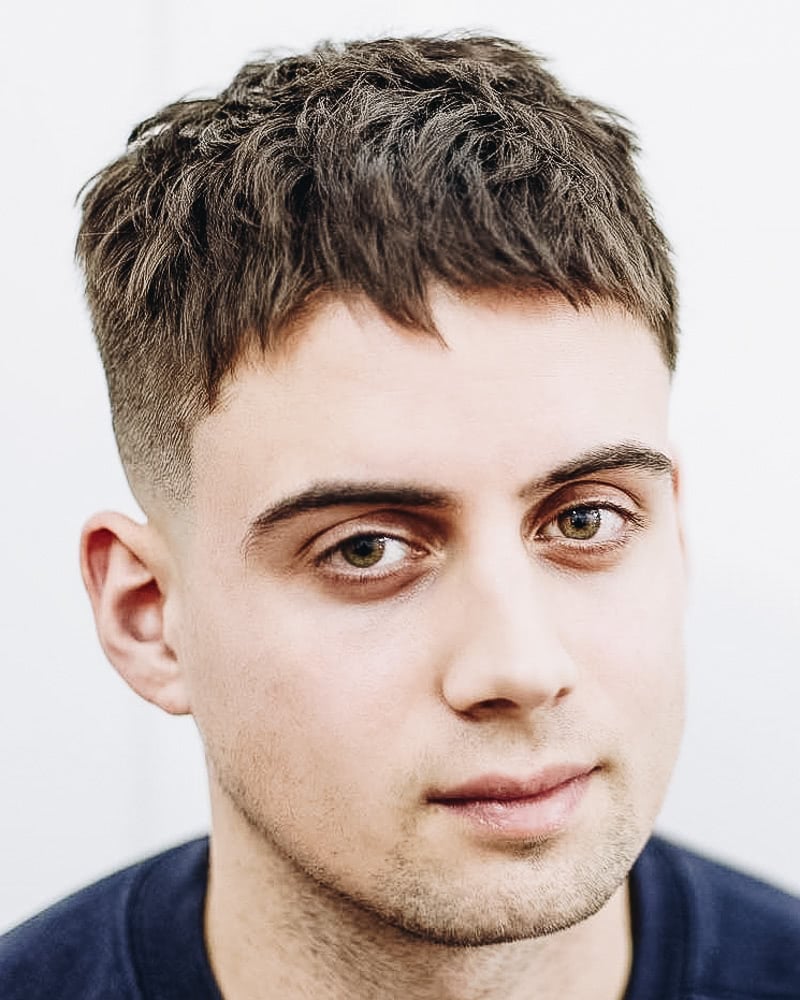 best short haircuts men messy french crop - Luxe Digital