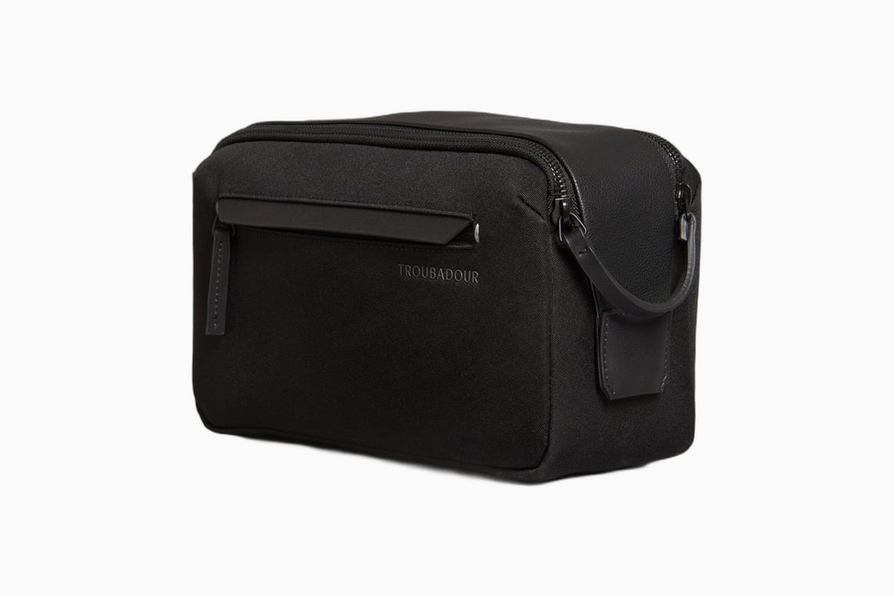 best toiletry bags women troubadour rig case - Luxe Digital