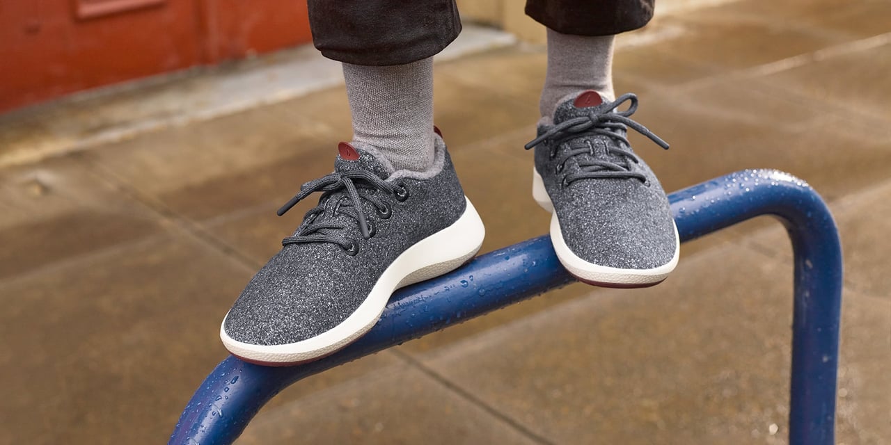 best waterproof shoes men reviews - Luxe Digital