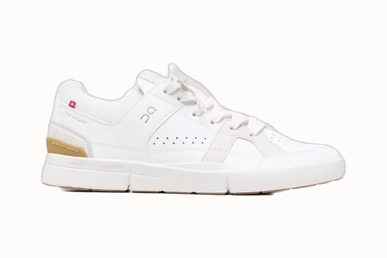 best white sneakers men on running the roger centre court trainers review - Luxe Digital