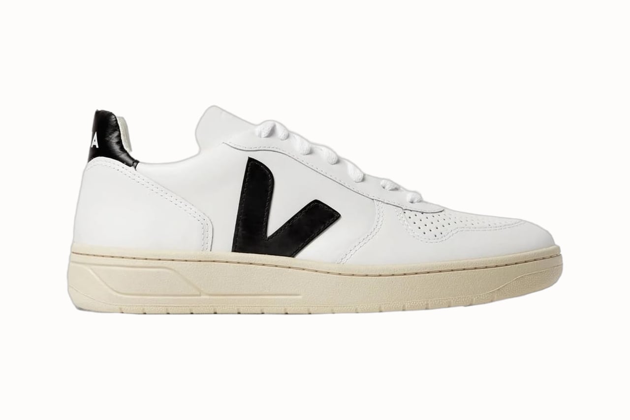 best white sneakers men veja v 10 review - Luxe Digital