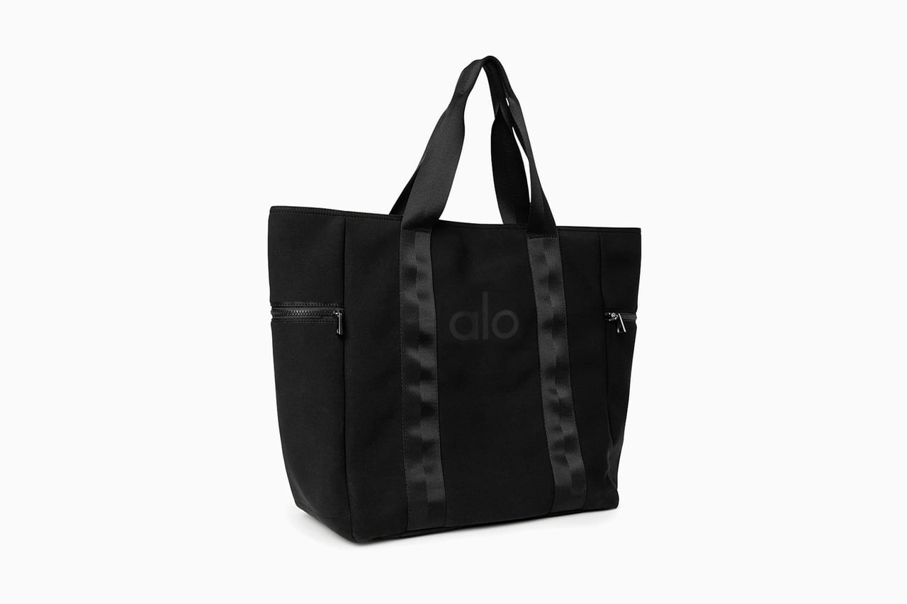 best women gym bag tote alo yoga backpack - Luxe Digital