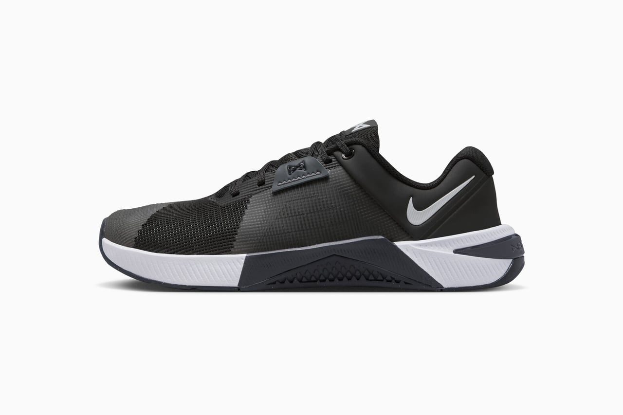 best workout shoes women Nike Metcon 10 - Luxe Digital