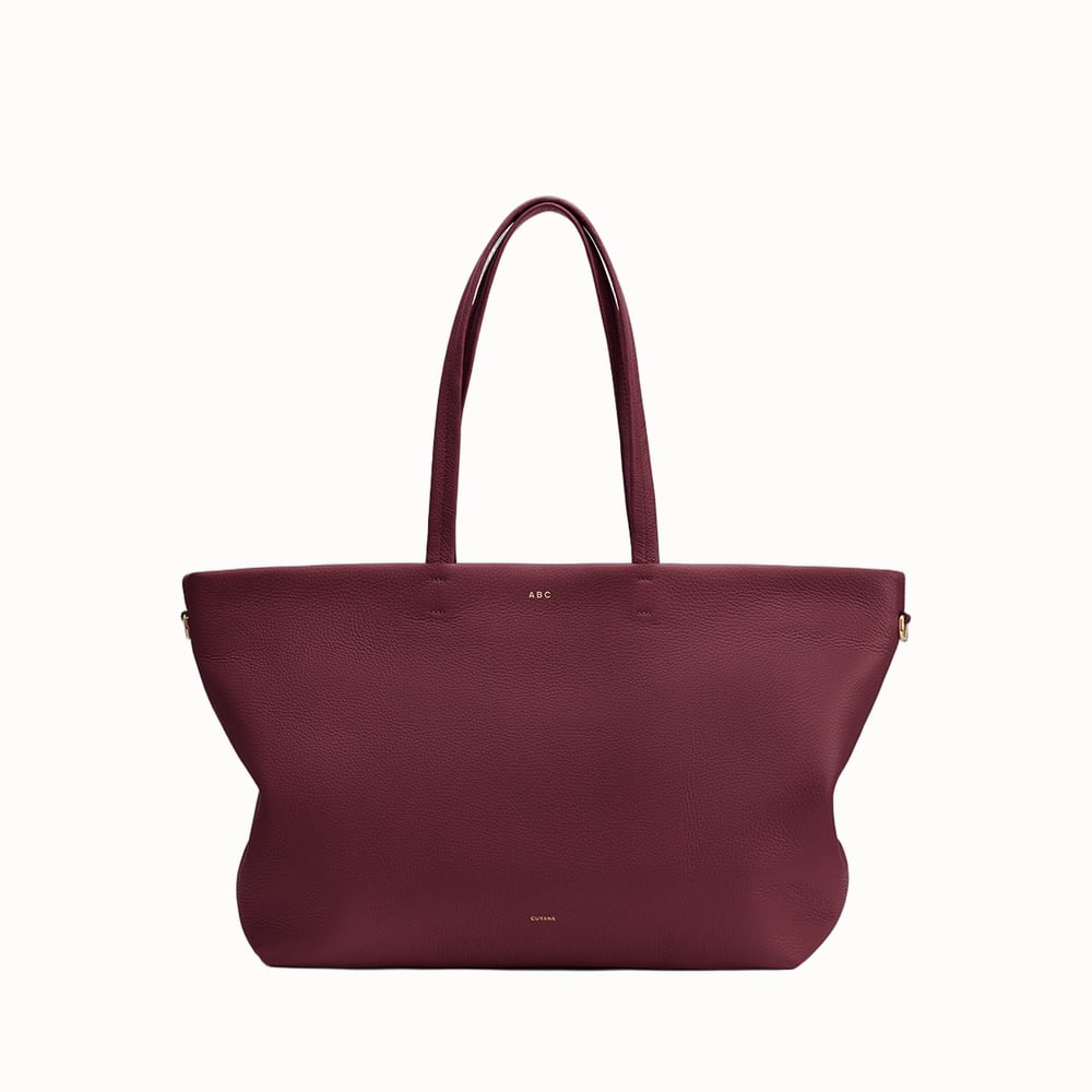 Cuyana Classic Easy Zipper Tote in Cherry - Luxe Digital