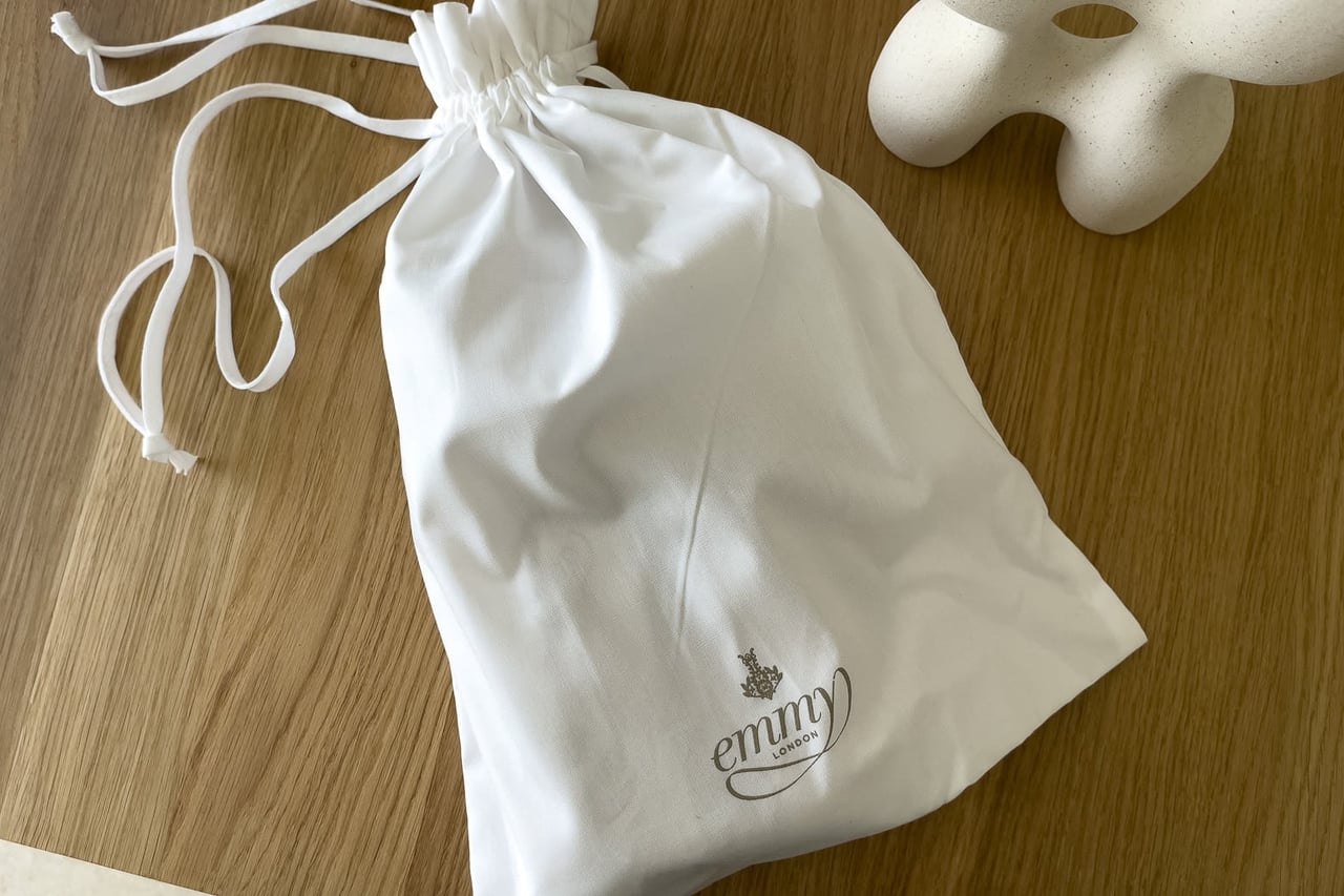 Emmy London Natasha clutch review unboxing - Luxe Digital