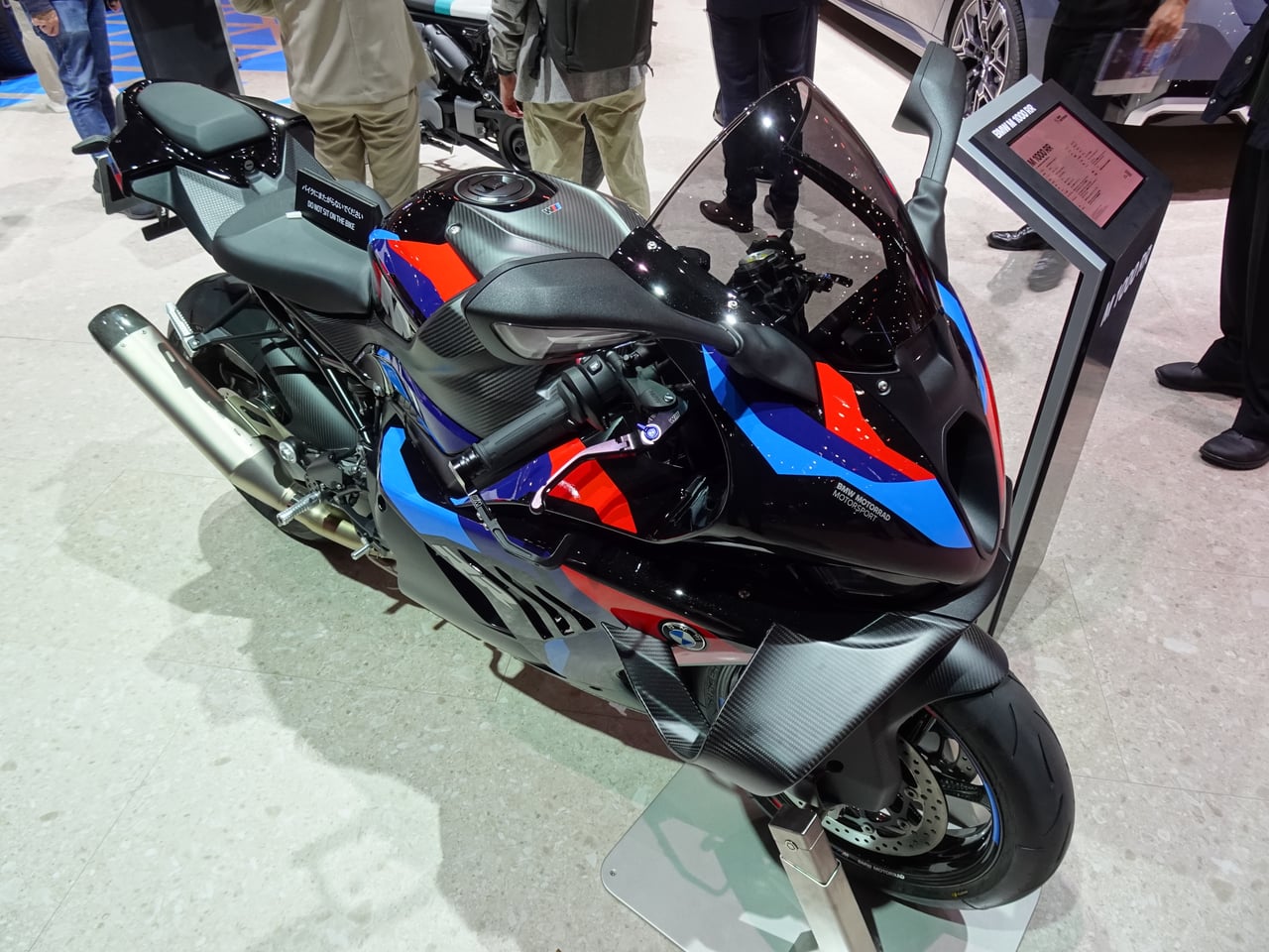 fastest motorcycles bmw m1000rr review - Luxe Digital