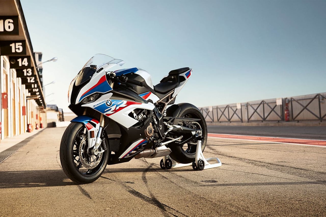 fastest motorcycles bmw s1000rr review - Luxe Digital