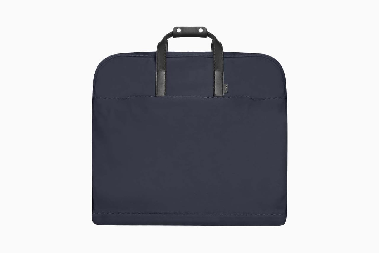 garment bags away review - Luxe Digital