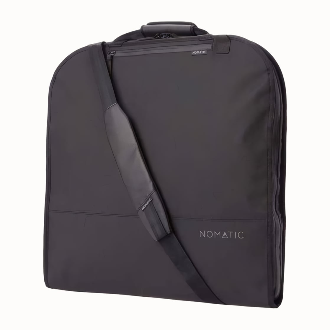 Nomatic garment bag