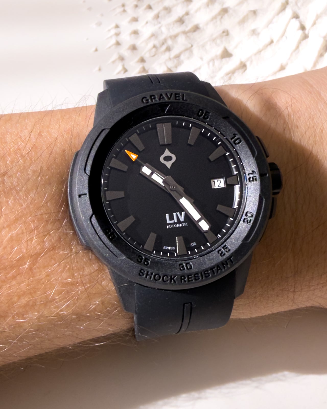 LIV Gravel Stealth Auto 43mm watch size on the wrist - Luxe Digital