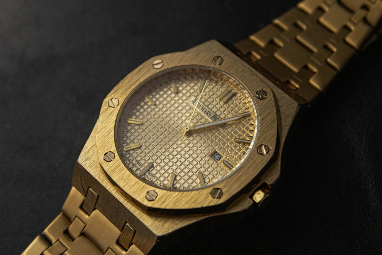 audemars piguet royal oak luxury sports watch - Luxe Digital
