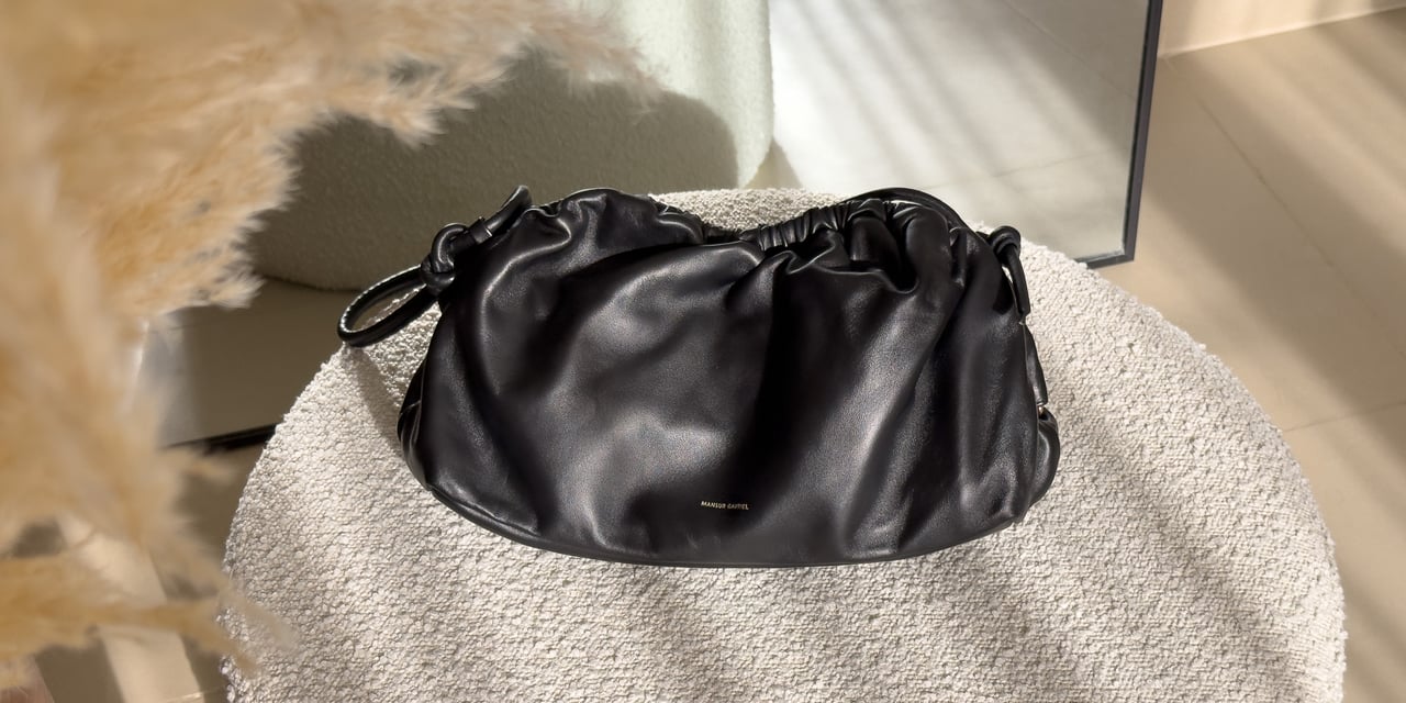Mansur Gavriel Oversized Cloud Clutch review - Luxe Digital