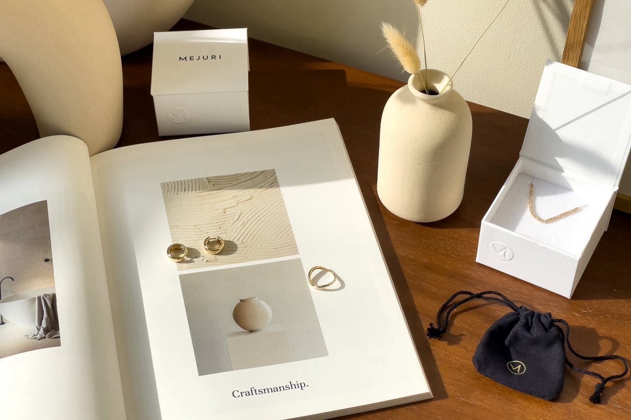 Mejuri jewelry review slim ring - Luxe Digital