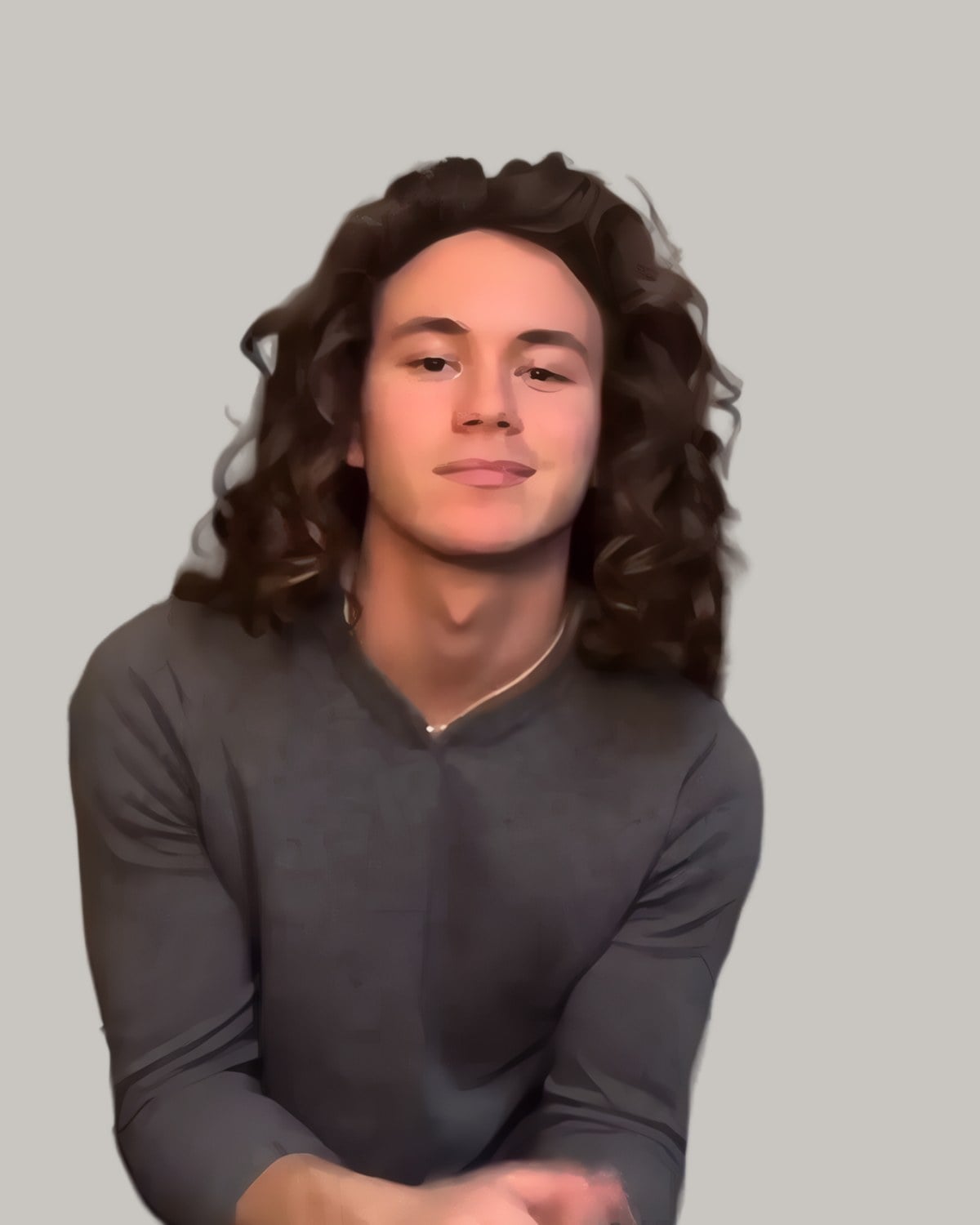 Young man with long curls past his shoulders, seen from the front