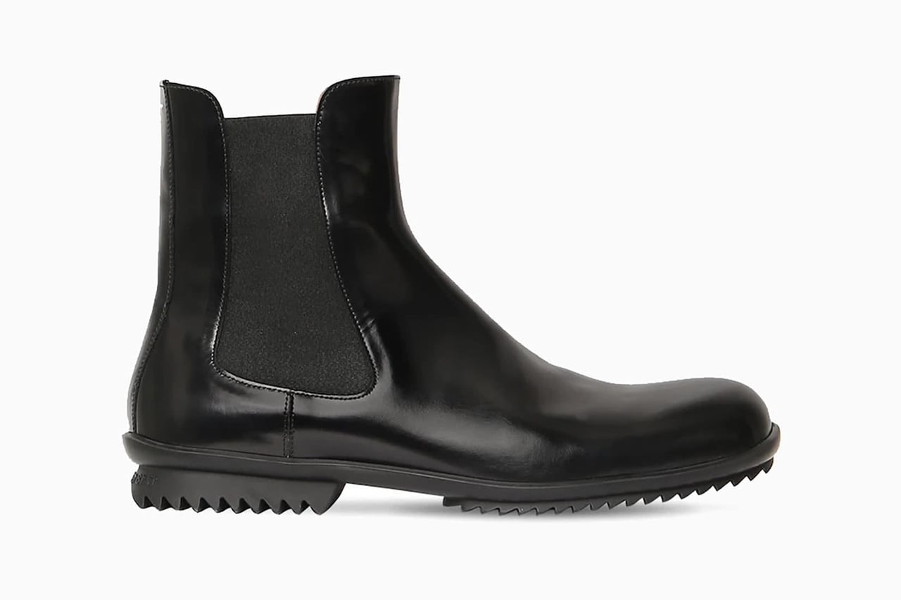 most fashionable Chelsea boots men maison margiela review - Luxe Digital