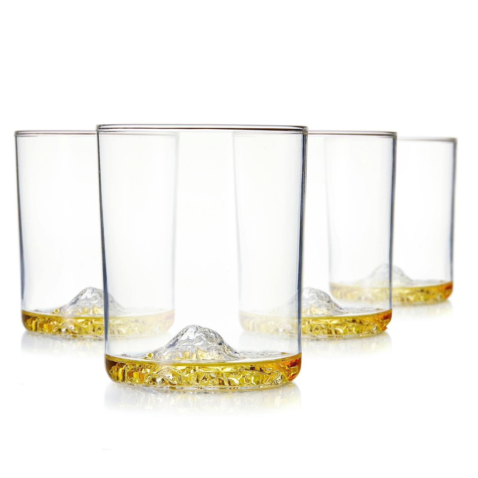 Huckberry Whiskey Peaks
