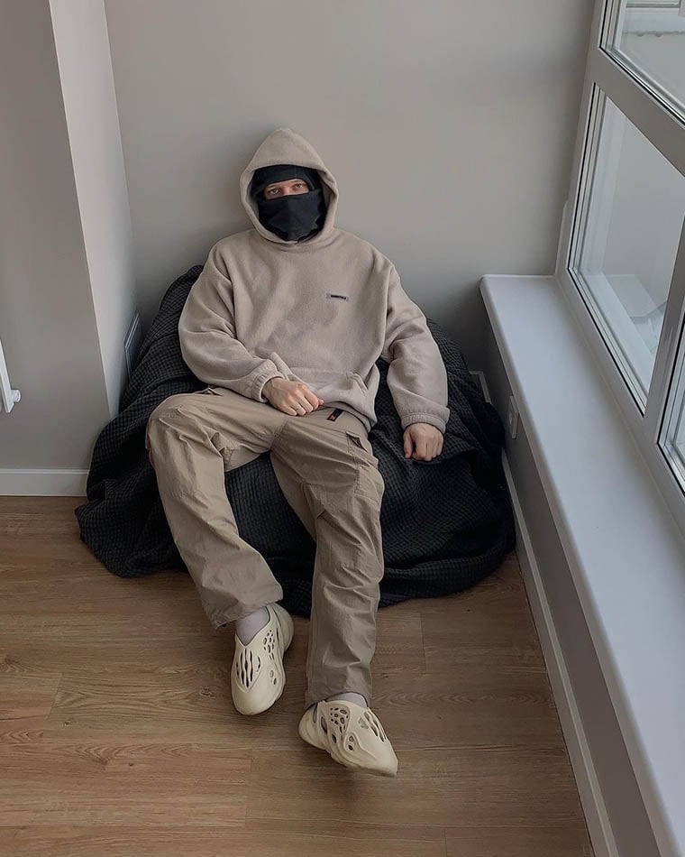 style yeezy foam runner on feet korneyyoo - Luxe Digital