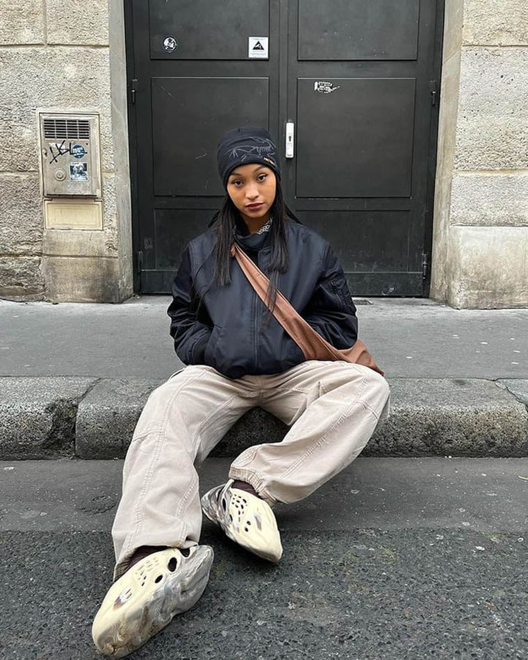 style yeezy foam runner on feet maria.slls - Luxe Digital