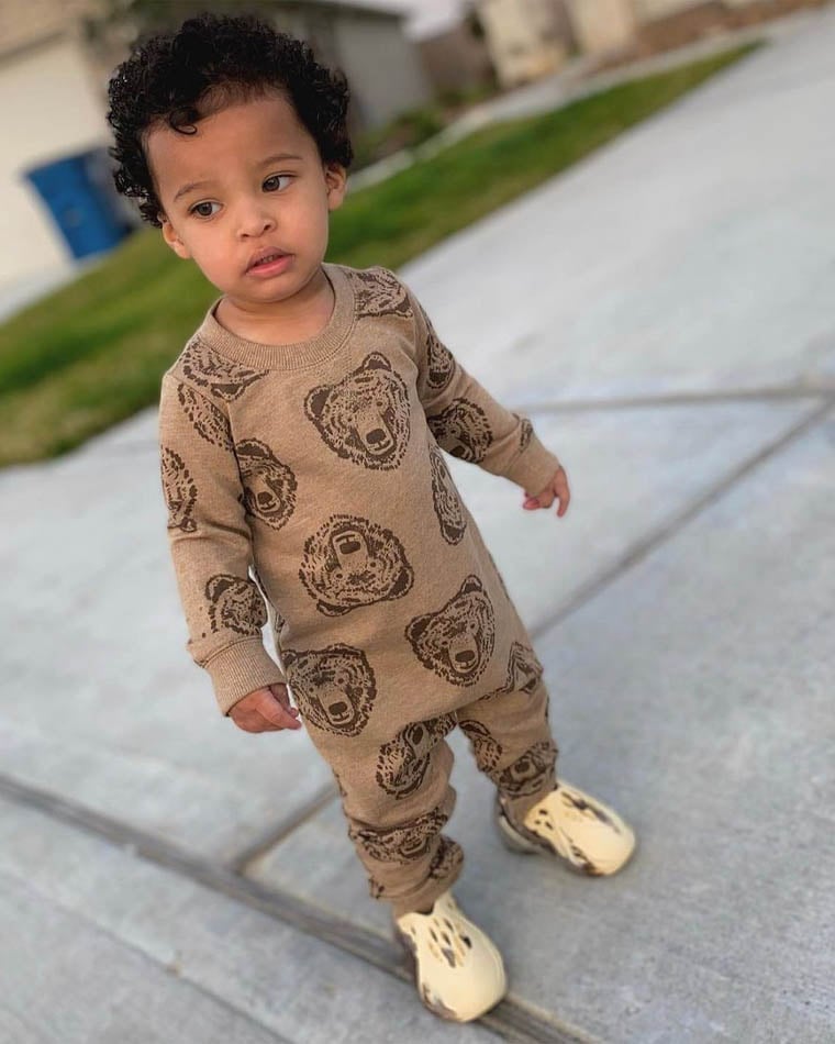 style yeezy foam runner on feet ryans world20 - Luxe Digital