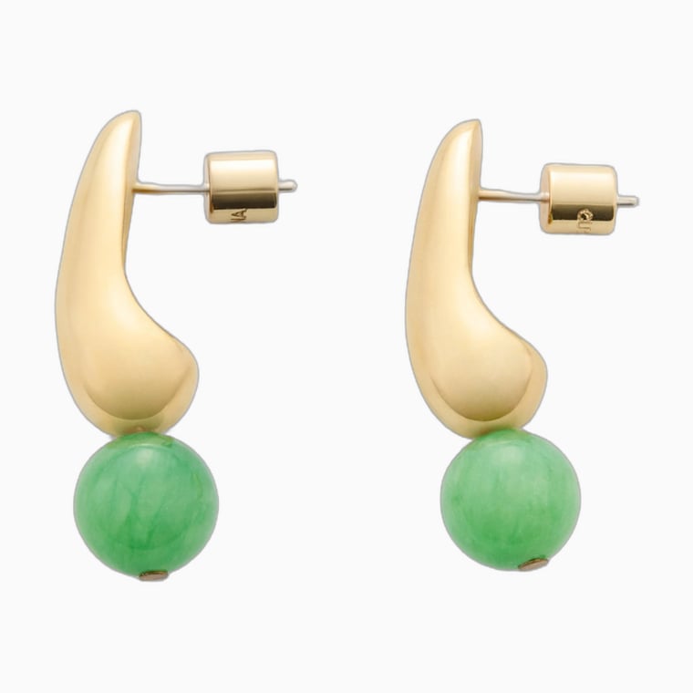 women smart casual dress code guide cuyana beaded lluvia earrings - Luxe Digital