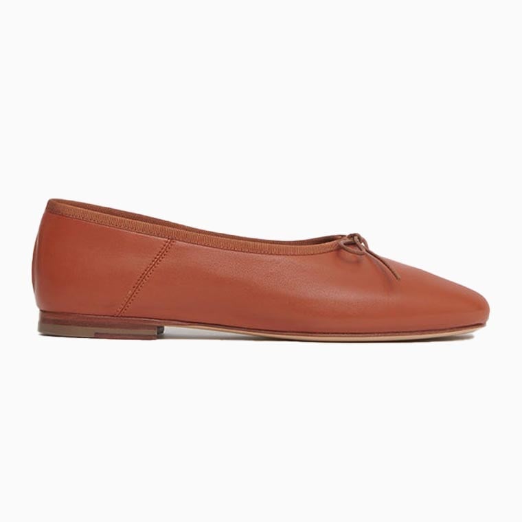 women smart casual dress code guide mansur gavriel dream ballerina - Luxe Digital